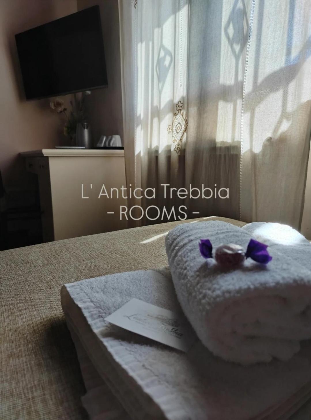 L' Antica Trebbia - Rooms Кальтаніссетта Екстер'єр фото